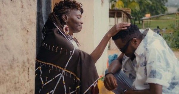 Download Video | Adam Mchomvu ft Carol Kinasha – Mama Kasema