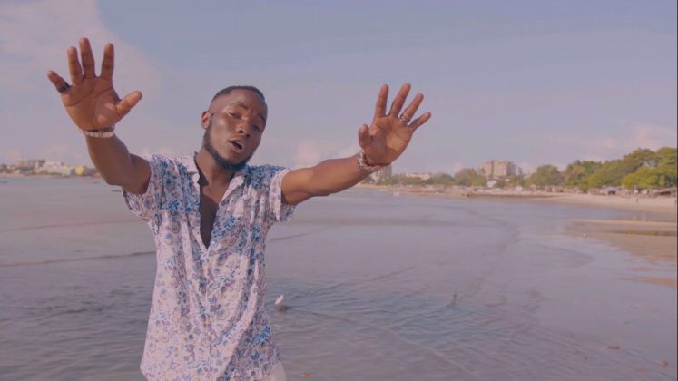 Download Video | Roshi – Love me now